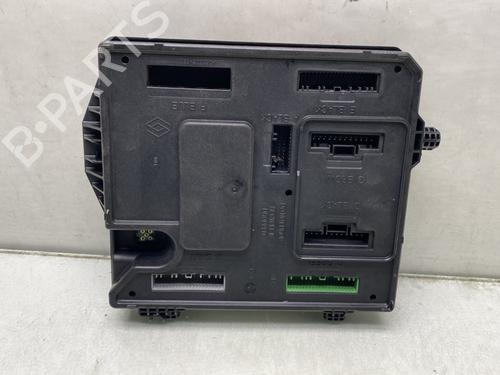 Used Fuse box Fuse box RENAULT MEGANE III Hatchback (BZ0/1_, B3_) 1.5 dCi (BZ0C) (90 hp) 23764761 23764761