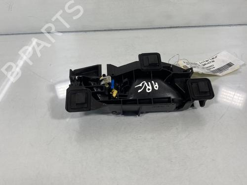 Venstre bak invendig håndtak PEUGEOT 208 II (UB_, UP_, UW_, UJ_) 1.2 PureTech 100 | BP19955616I15 