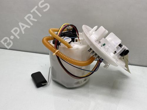 Used Fuel pump MERCEDES-BENZ B-CLASS Sports Tourer (W247) B 180 (247.084) (136 hp) 26179431