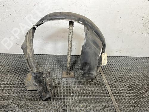 Used Wheel arch RENAULT TWINGO II (CN0_) 1.2 (CN0D) (58 hp) 32062945