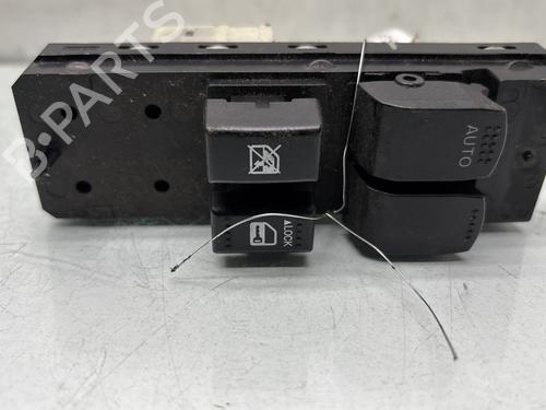 Used Left front window switch SUZUKI SWIFT III (MZ, EZ) 1.3 DDiS (RS413D) (75 hp) 30198915