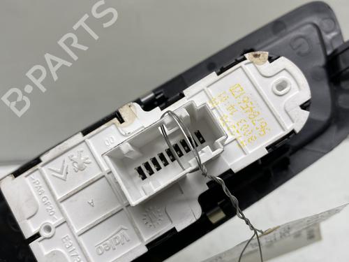 Left front window switch PEUGEOT EXPERT Van (V_) 2.0 BlueHDi 120 | BP29841385I27