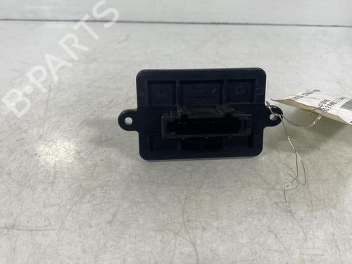 Used Heater resistor Heater resistor DACIA SANDERO II 1.0 SCe 75 (B8JC, B8JD, B8NC) (73 hp) 19994553 19994553
