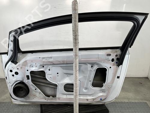 right-front-door-opel-astra-j-gtc-2011-2012-2013-2014-2015-2016-2017-2018-33118262 main image