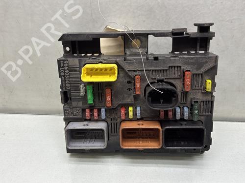 Used Fuse box Fuse box CITROËN C4 Picasso I MPV (UD_) 1.6 HDi (109 hp) 34477543 34477543