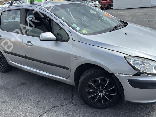 Engine control unit (ECU) PEUGEOT 307 (3A/C) 1.4 16V | BP31831367M57