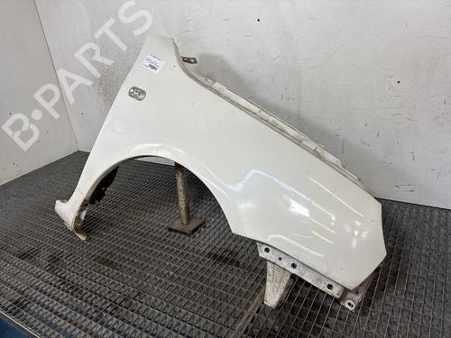 Used Right front fenders Right front fenders 39091232 39091232