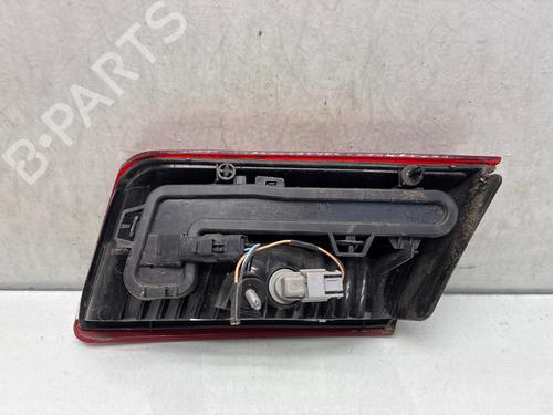 Venstre baglygte bagklap Venstre baglygte bagklap RENAULT LAGUNA III (BT0/1) 2.0 dCi (BT07, BT0J, BT14, BT1A, BT1S) (131 hp) 36937868 36937868