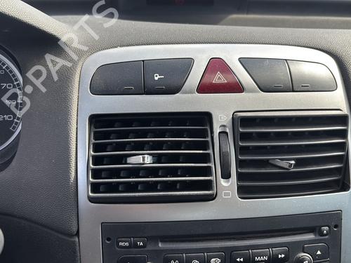 Left front window switch PEUGEOT 307 Break (3E) 2.0 HDI 90 | BP29940019I27 - Image 21
