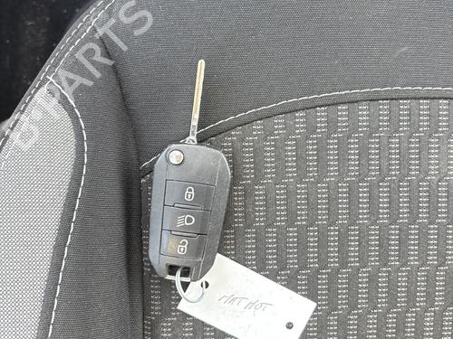 Right mirror PEUGEOT 208 I (CA_, CC_) 1.6 HDi / BlueHDi 75 | BP31804731C27