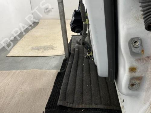 Left front door OPEL MERIVA B MPV (S10) 1.7 CDTI (75) | BP20721852C2 