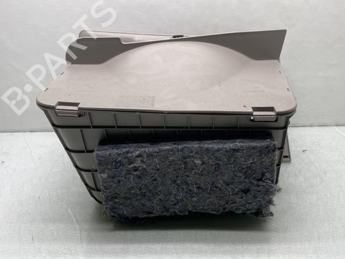 Used Glove box Glove box RENAULT ZOE (BFM_) ZOE (92 hp) 26715276 26715276