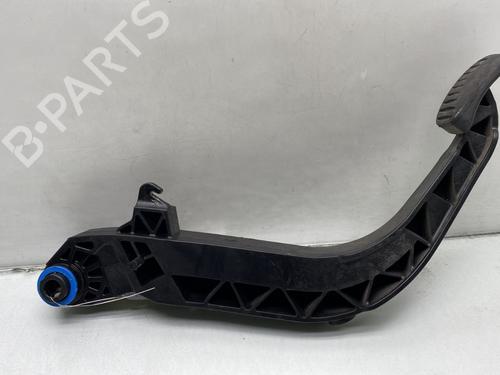 BP25813870O1 main image