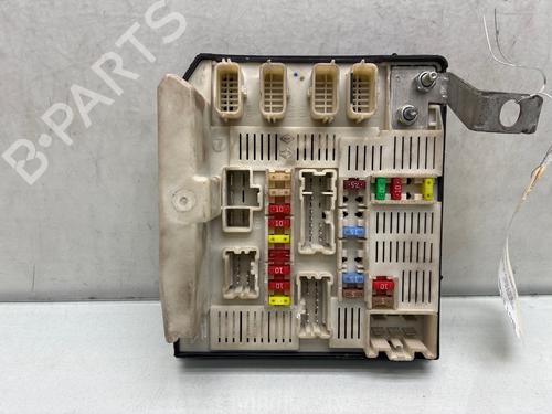 Used Fuse box Fuse box 35955752 35955752