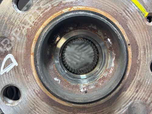 Used Right front steering knuckle Right front steering knuckle 39138976 39138976