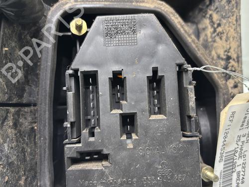 Right taillight VW PASSAT B3/B4 Variant (3A5, 35I) 1.6 TD | BP32302255C35