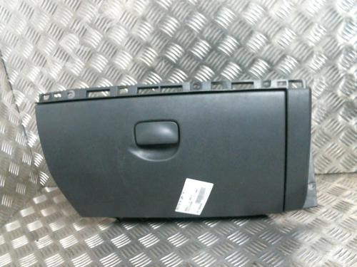 Used Glove box RENAULT CLIO III (BR0/1, CR0/1) 1.5 dCi (C/BR0G, C/BR1G) (68 hp) 20013456