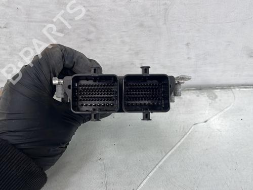 Used Engine control unit (ECU) Engine control unit (ECU) 37648560 37648560