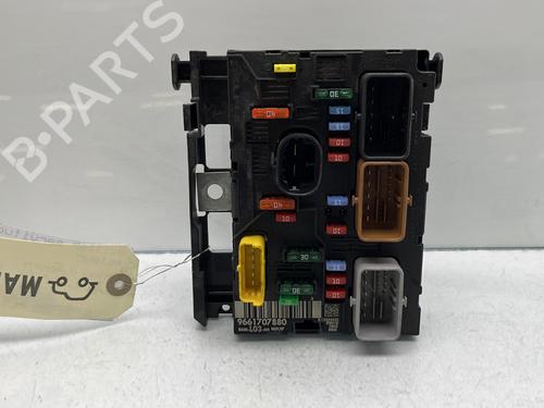 Used Fuse box CITROËN C2 (JM_) 1.4 HDi (68 hp) 26527921