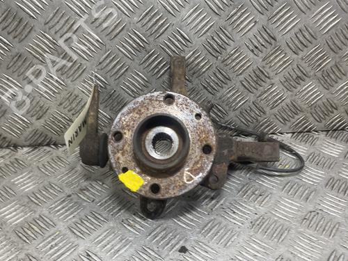 Used Right front steering knuckle RENAULT CLIO II (BB_, CB_) [1998-2016]  26436632