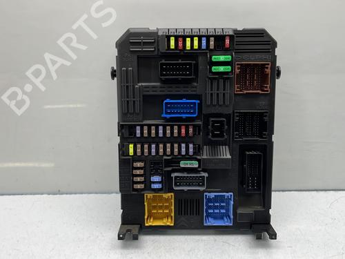 Used Fuse box Fuse box CITROËN C5 AIRCROSS (A_) 1.5 BlueHDi 130 (ACYHZJ, ACYHZR) (131 hp) 21372932 21372932