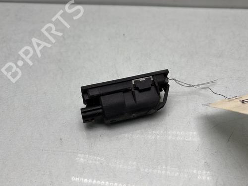 licence-plate-light-renault-clio-iv-bh_-2012-2013-2014-2015-2016-2017-2018-2019-2020-2021-33238447 main image