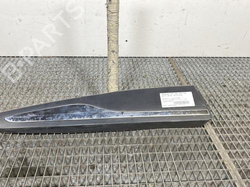 Used Door moulding trim RENAULT CLIO IV (BH_) 1.2 16V (73 hp) 29413366
