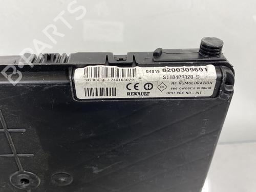 Fuse box RENAULT GRAND SCÉNIC II (JM0/1_)  | BP19975754E1 