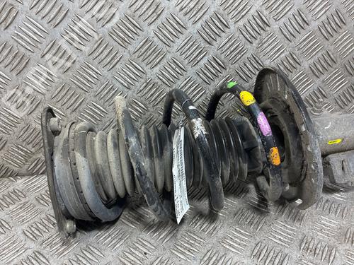 Used Right front shock absorber Right front shock absorber PEUGEOT 3008 II SUV (MC_, MR_, MJ_, M4_) 2.0 BlueHDi 180 (181 hp) 36162707 36162707