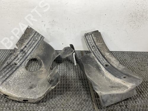 Used Wheel arch RENAULT MEGANE II (BM0/1_, CM0/1_) 1.4 16V (BM0B, CM0B) (98 hp) 28610942