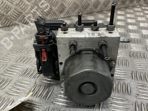 Used ABS pump VW POLO V (6R1, 6C1) 1.2 (70 hp) 32682198