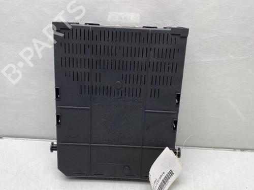 Used Fuse box Fuse box PEUGEOT 308 I (4A_, 4C_) 1.6 HDi (92 hp) 19957746 19957746