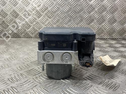 Used ABS pump NISSAN QASHQAI II (J11, J11_) 1.2 DIG-T (115 hp) 29413417