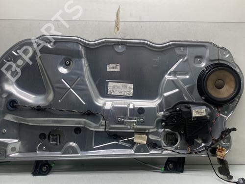 Rudehejsemekanisme Højre foran VW POLO IV (9N_, 9A_) 1.4 TDI (70 hp) 30890455