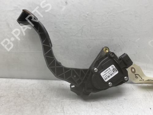 Used Pedal Pedal DACIA DUSTER (HM_) 1.0 TCe 100 (HMMT) (101 hp) 19952931 19952931