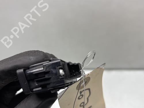 switch-mercedes-benz-a-class-w176-2012-2013-2014-2015-2016-2017-2018-29919924 main image