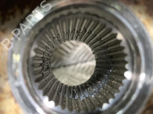 Used Right front steering knuckle Right front steering knuckle VW TOUAREG (7LA, 7L6, 7L7) 2.5 R5 TDI (174 hp) 32853902 32853902