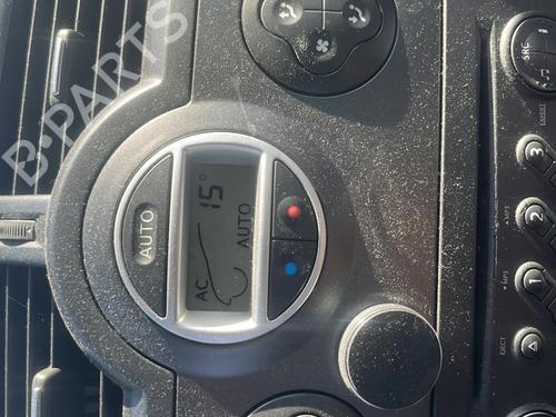 Fuse box RENAULT MEGANE II (BM0/1_, CM0/1_) 1.5 dCi (BM1E, CM1E) | BP20974958E1 