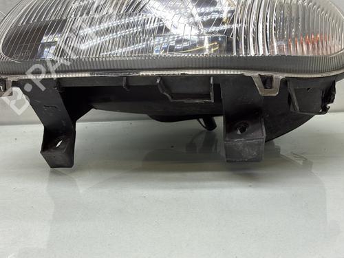 Used Left headlight Left headlight RENAULT CLIO II (BB_, CB_) 1.2 (BB0A, BB0F, BB10, BB1K, BB28, BB2D, BB2H, CB0A,... (58 hp) 33830311 33830311