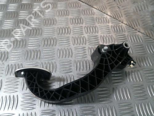 Used Clutch pedal Clutch pedal PEUGEOT 2008 I (CU_) 1.6 HDi (92 hp) 26212869 26212869