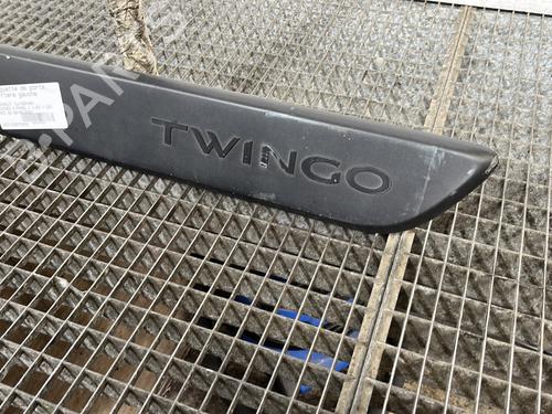 door-moulding-trim-renault-twingo-iii-bcm_-bca_-2014-32368188 main image