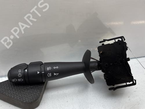 switch-renault-twingo-ii-cn0_-2007-32441184 main image