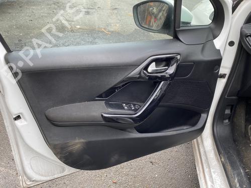 Left headlight PEUGEOT 208 I (CA_, CC_) 1.2 VTI 82 | BP28672599C28 