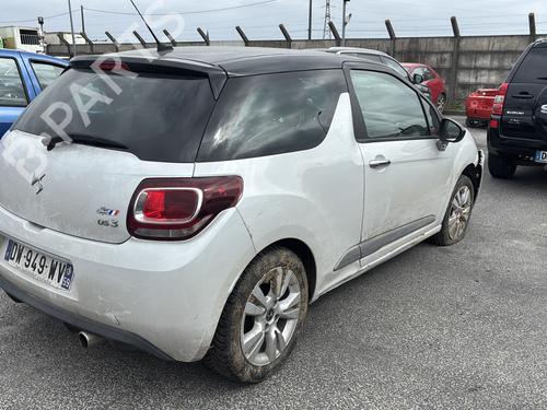 Rear parcel shelf CITROËN DS3 (SA_) 1.2 VTi 82 | BP31881175C85