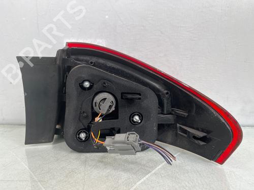 left-taillight-ford-mondeo-iv-ba7-2007-2008-2009-2010-2011-2012-2013-2014-2015-36549897 main image