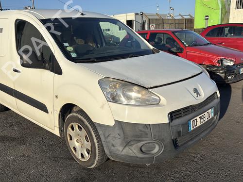 Left mirror PEUGEOT PARTNER Box Body/MPV 1.6 HDi | BP31351670C26 