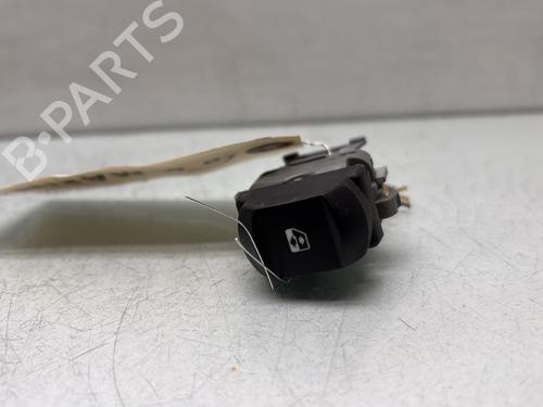 Used Right front window switch RENAULT MEGANE II (BM0/1_, CM0/1_) 1.5 dCi (BM1E, CM1E) (106 hp) 29841634
