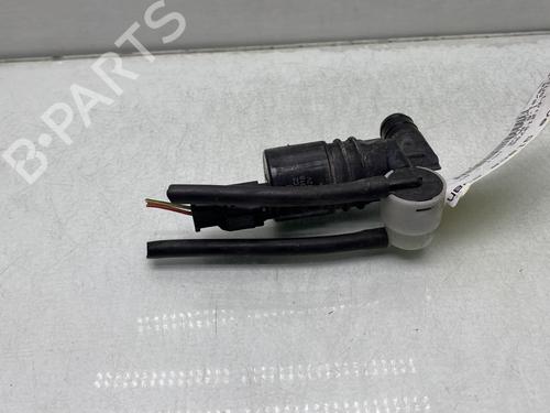 Used Washer pump Washer pump CITROËN C4 CACTUS 1.6 BlueHDi 100 (99 hp) 20724631 20724631