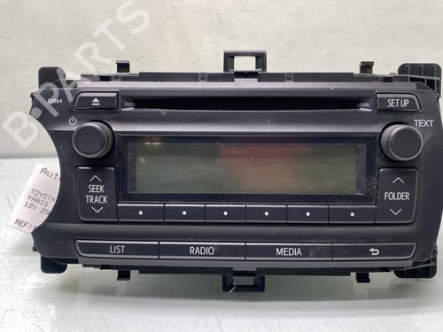 Autoradio TOYOTA YARIS (_P13_) 1.0 (KSP130_, KSP130) (69 hp) 31189505