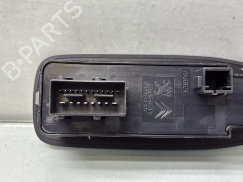 Used Left front window switch Left front window switch PEUGEOT 208 I (CA_, CC_) 1.6 HDi / BlueHDi 75 (75 hp) 34242679 34242679